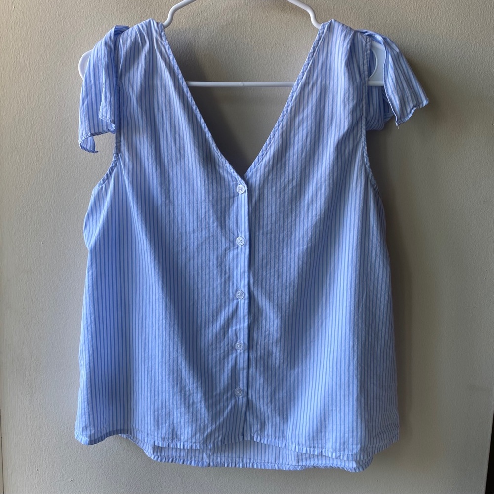 Who What Where stripe button-back shoulder-bow top - Picture 3 of 16
